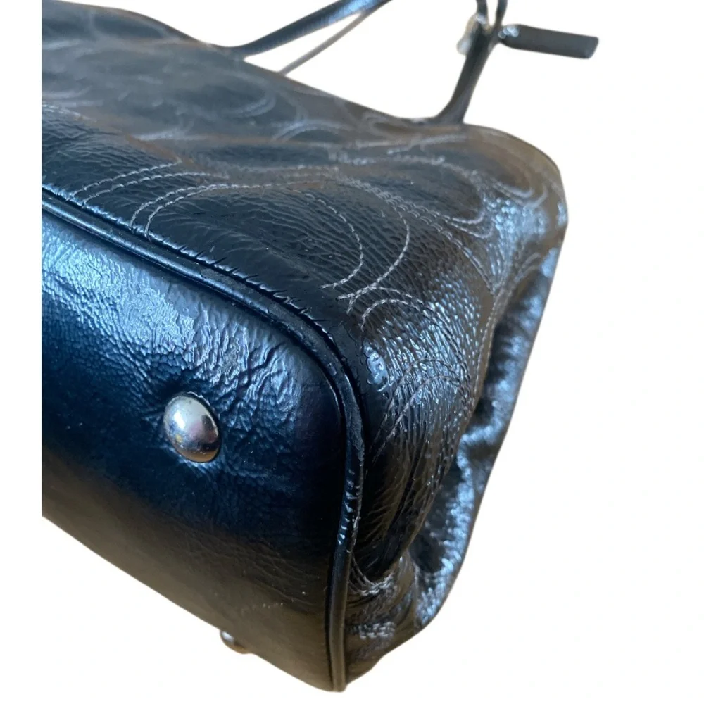 Coach Vintage Signature Kiss Lock Large Shoulder Bag Black Patent Leather